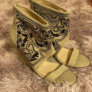 Anthropologie Plomo Suede Embroidered Wedge Sandals Size 7